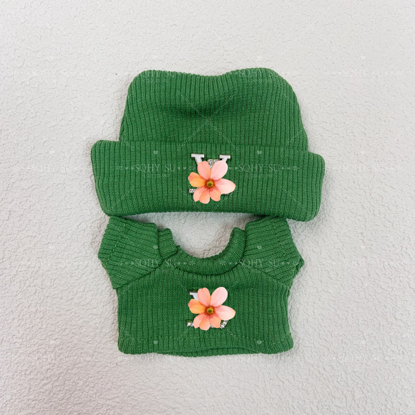 Lulu sweater set: hat + sweater,Multiple colors available, suitable for 17cm LFF dolls.