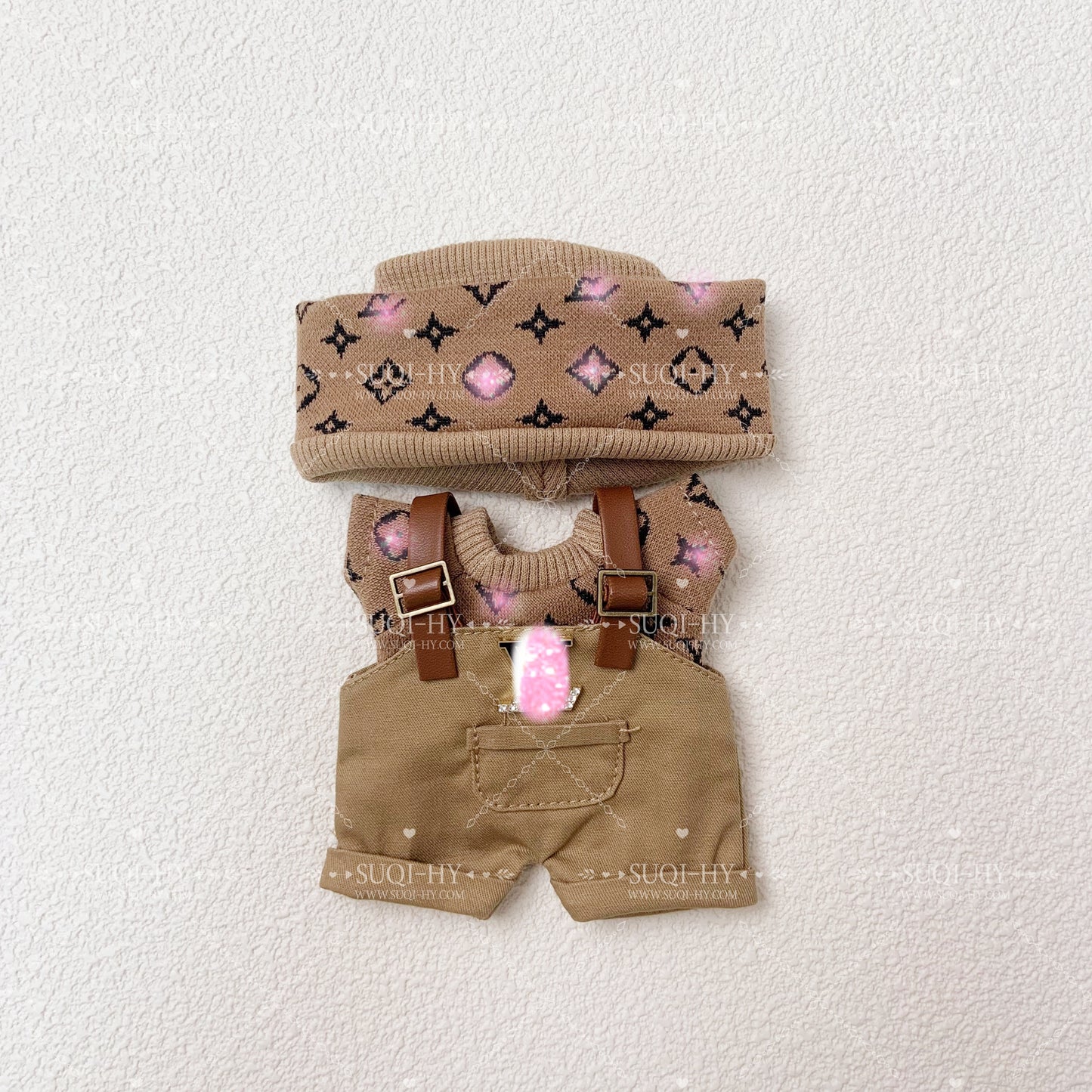 17cm Enamelled Rubber Plush Doll Clothes, Backpack and Glasses - Compatible with v1, v2, v3