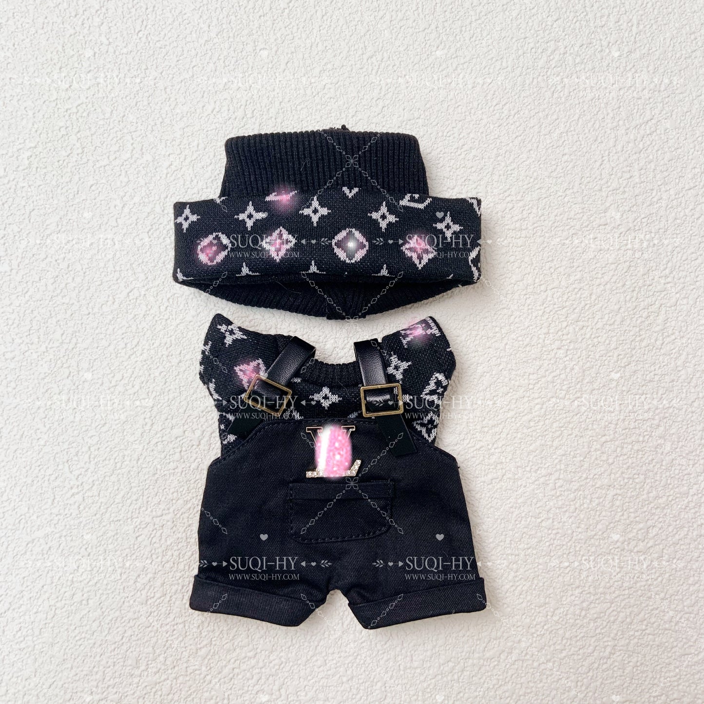 17cm Enamelled Rubber Plush Doll Clothes, Backpack and Glasses - Compatible with v1, v2, v3